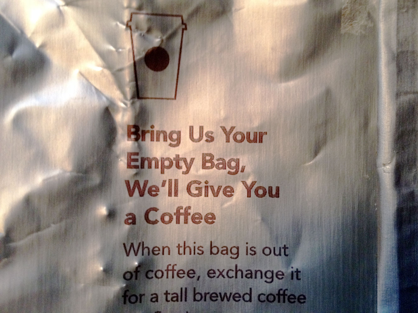 starbucks_gold_bag_2014
